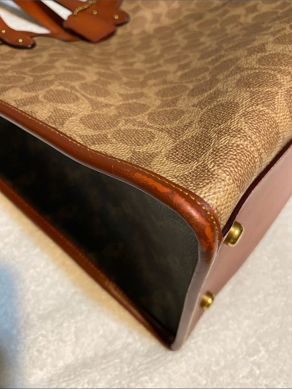 Coach Signature Field Tote - Picture 9 of 13